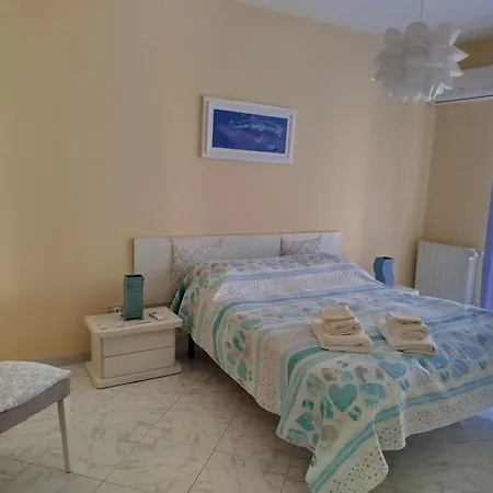 La Casa Degli Artisti 2 * 레알몬테